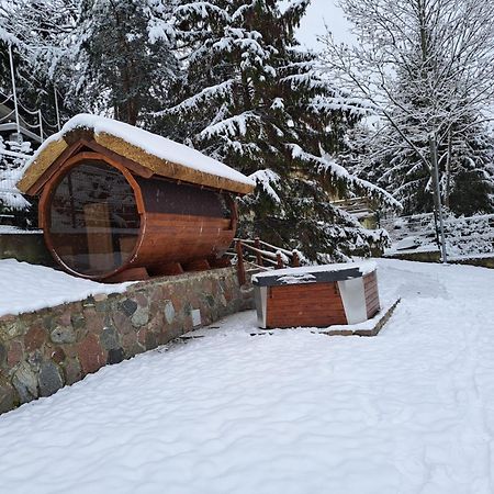 Dom Nad Jeziorem Ublik Z Sauna I Jacuzzi Ngoại thất bức ảnh