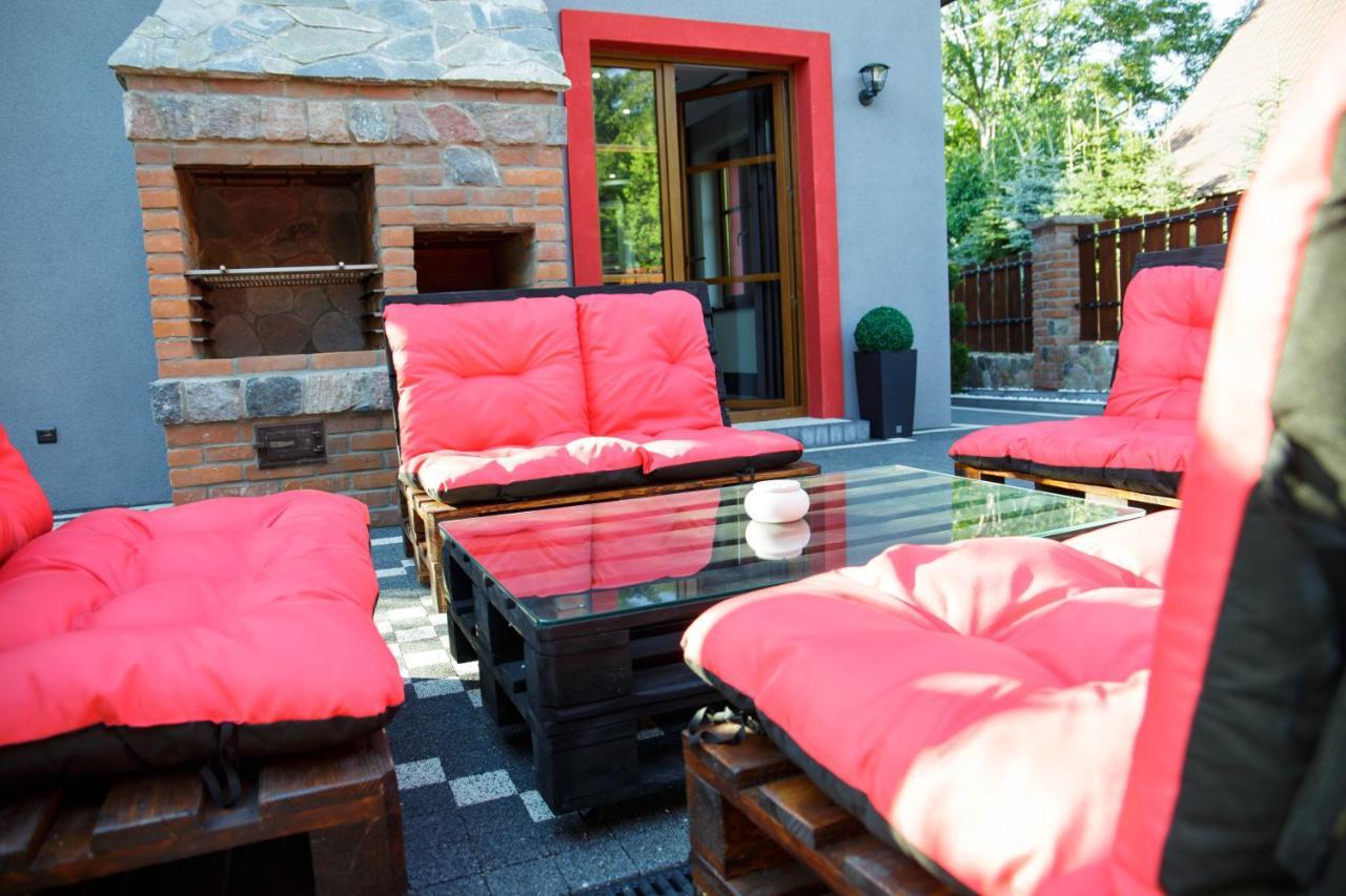 Dom Nad Jeziorem Ublik Z Sauna I Jacuzzi Ngoại thất bức ảnh