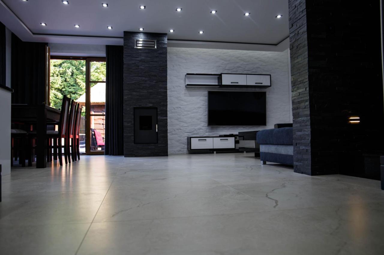 Dom Nad Jeziorem Ublik Z Sauna I Jacuzzi Ngoại thất bức ảnh